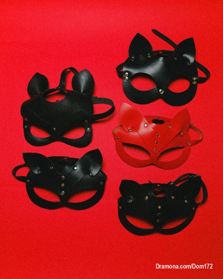 LES NUANCES DE SOUMISSION BDSM 
1. LE(LA) MASOCHISTE NON SOUMIS(E) OU LE(LA) FETICHISTE SENSUEL(LE)

Non intéressé(e) par la servitude, l’humiliation ou de " donner " le contrôle à autrui; il (elle) est intéressé(e) seulement par la douleur et/ou une sensualité plus " épicée " , toujours sous son propre contrôle et terme, pour son plaisir personnel. (Désir de recevoir seulement que des sensations corporelles et nullement intéressé(e) d’être utilisé pour servir un partenaire aux besoins " sadiques ")...

NB :👇 très important de savoir ceci : 
Le BDSM est une forme de pratique d'épanouissement personnel réservée aux adultes responsables et consentants.

_________________________

💋💋💋💋💋💋💋
N'oubliez jamais ceci : "LE SEXE FAIT JOUIR MAIS LA MANIÈRE DE JOUIR REND LE SEXE VICIEUX ET PERVERS"
 Déesse Ramona❤️